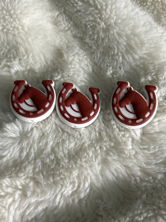 Horse and horseshoe focal