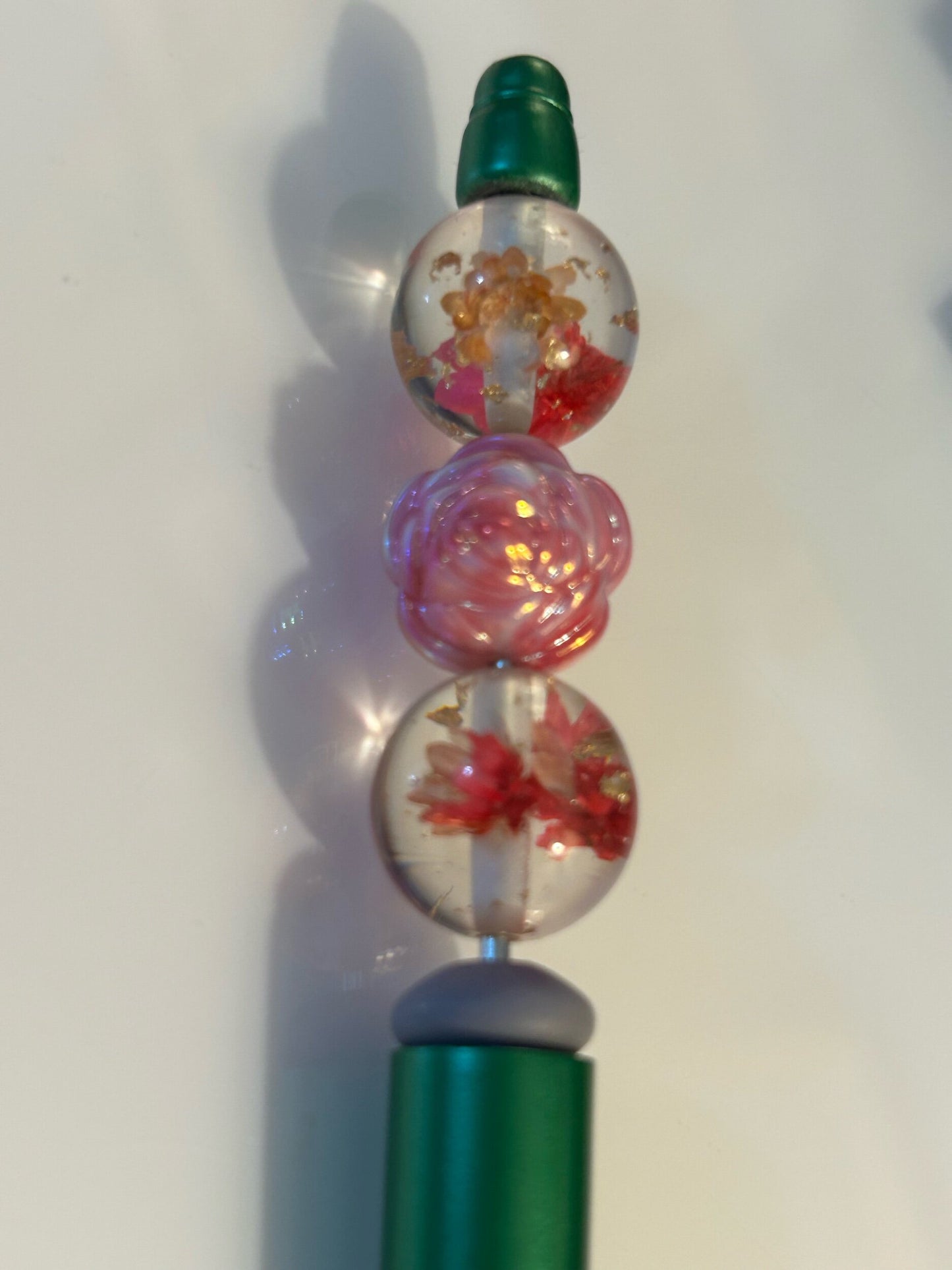 Resin flower bead  green pen