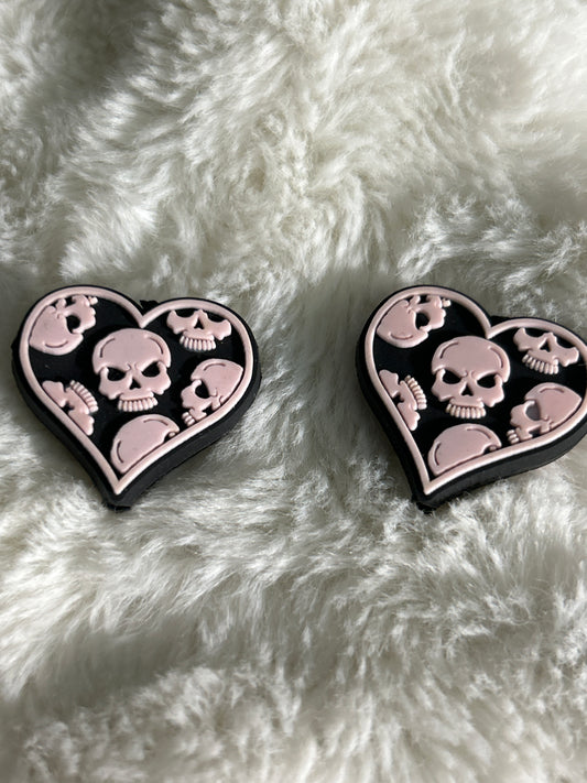 Pink skull heart focal