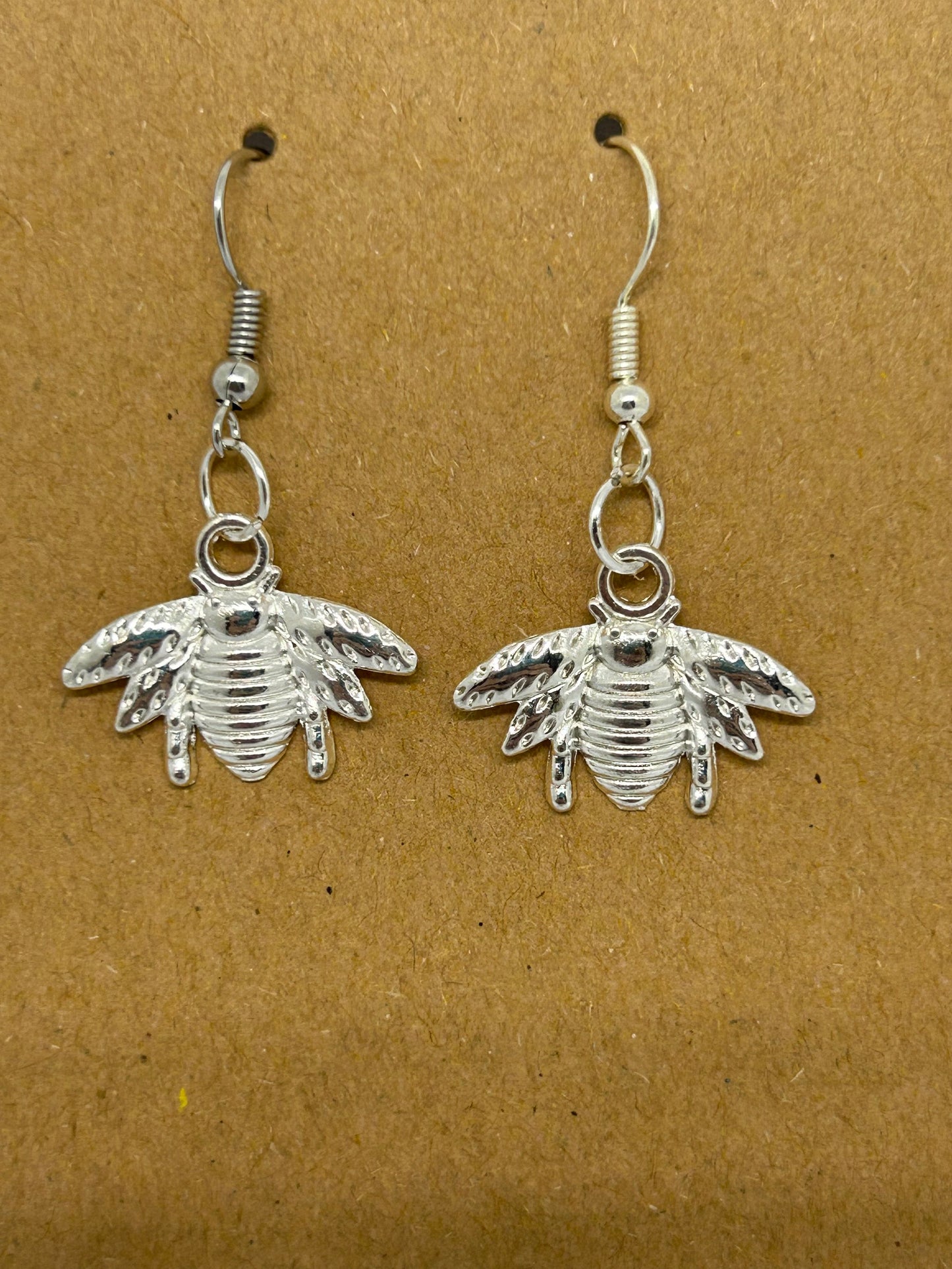 Metal bumble bee earring