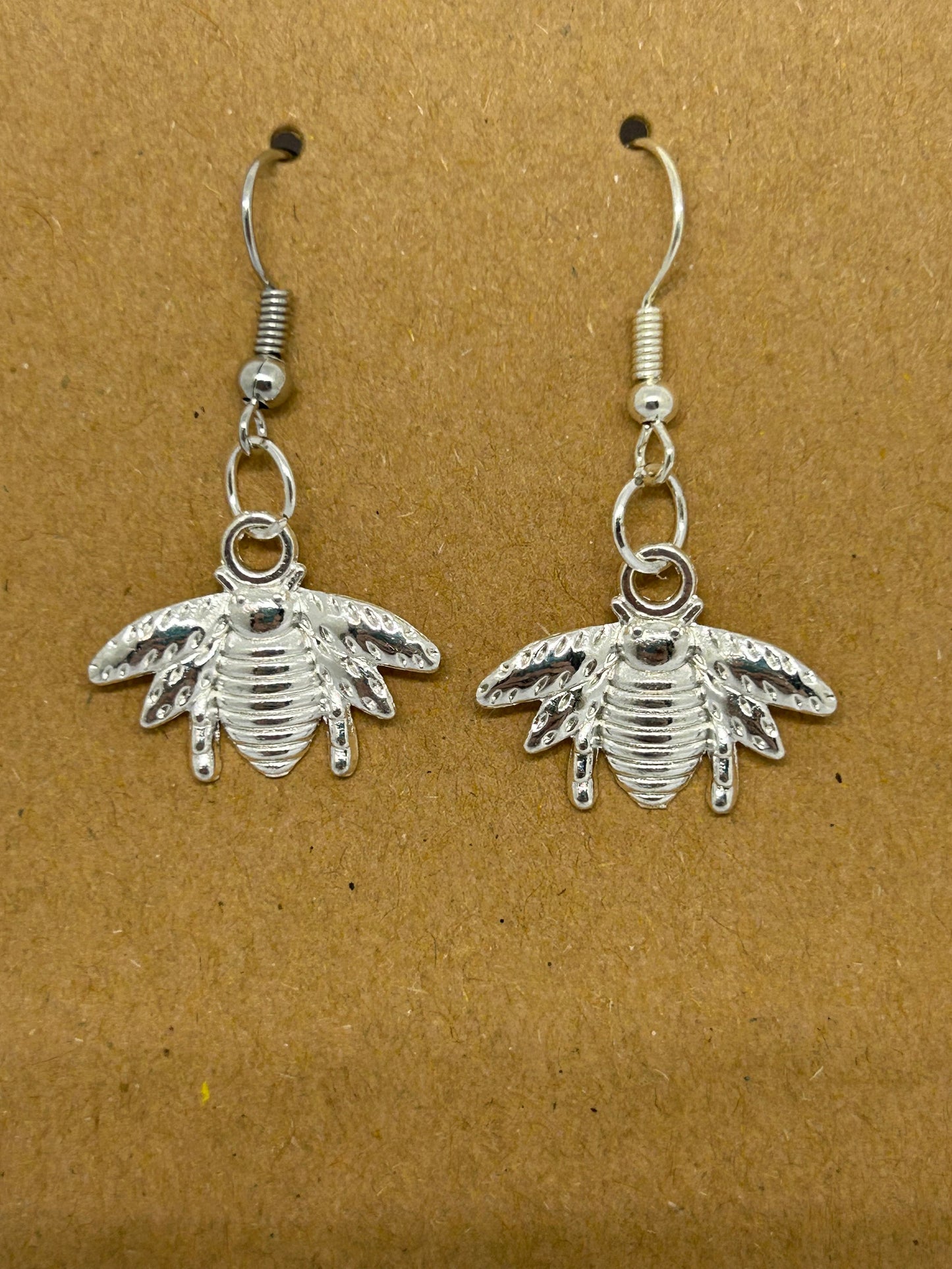 Metal bumble bee earring