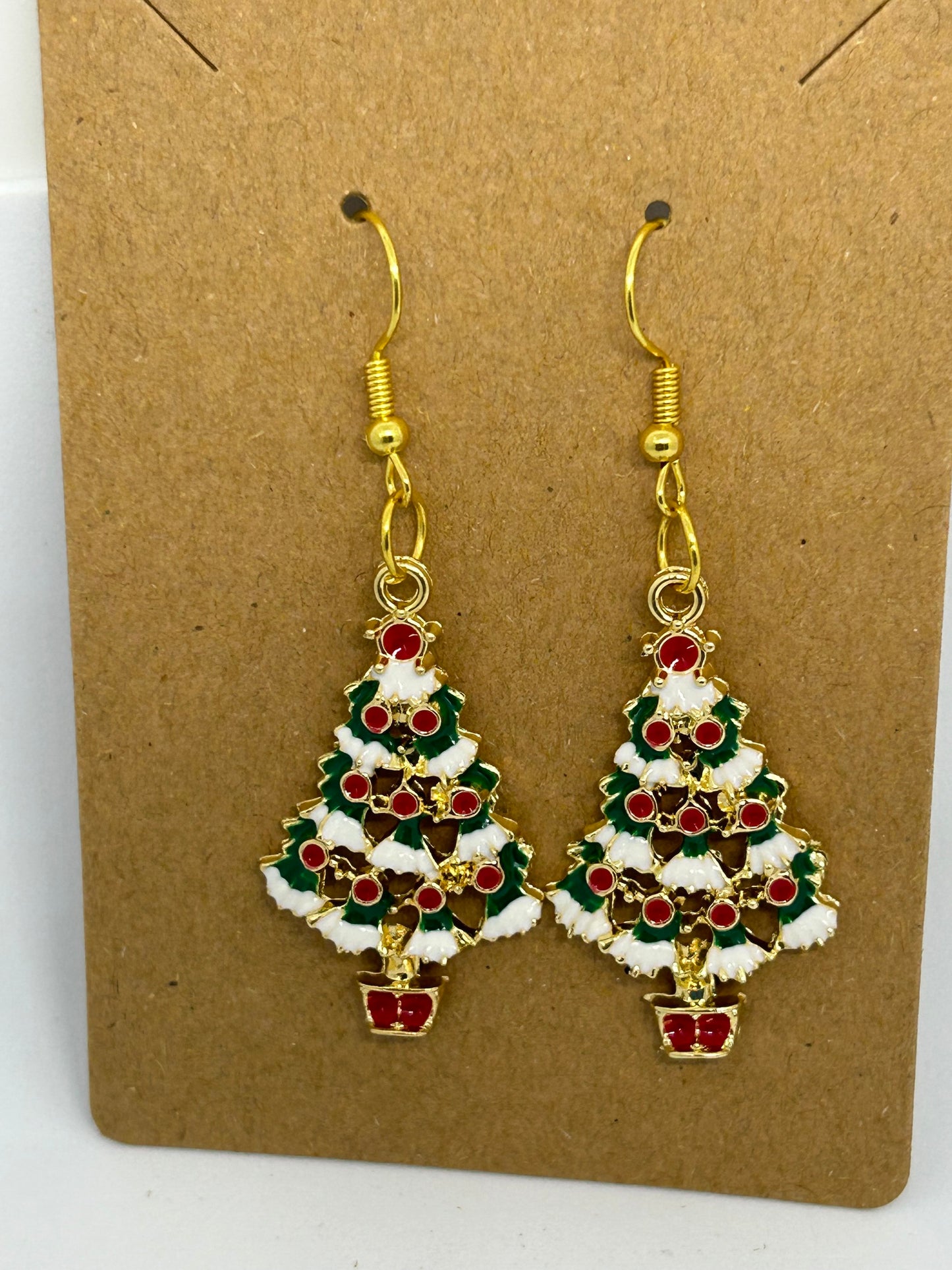 Snow covered christmas tree earring
